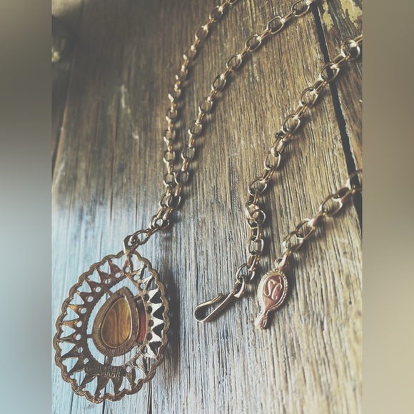 Sara Coventry Two Piece Pendant & Chain - Picture 4 of 10